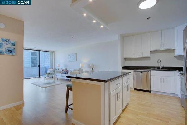 Foto principal - 555 Pierce St