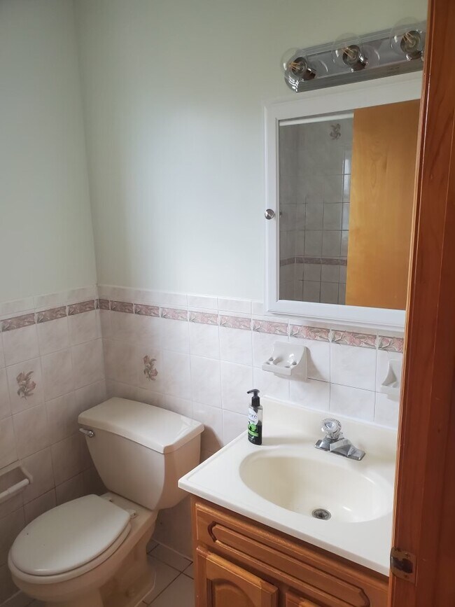 101 Manor Ave Unit 2, Harrison, NJ 07029 Apartments in Harrison, NJ