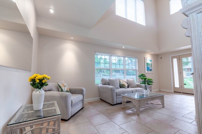 Building Photo - Kahana Ridge – Three Bedroom, Three Bathro...
