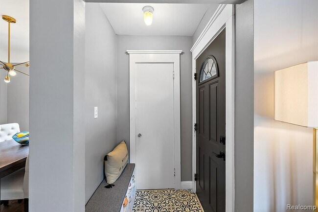 Foto del edificio - 2842 Oakshire Ave