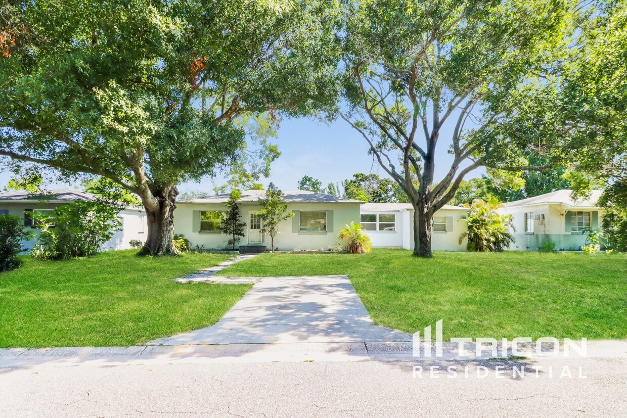 Foto principal - 2311 35th Ave N