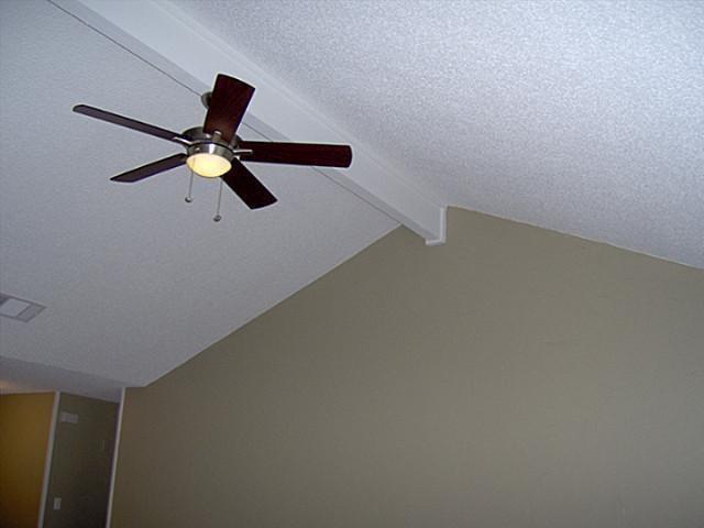 Building Photo - 2812 Whitehurst Dr