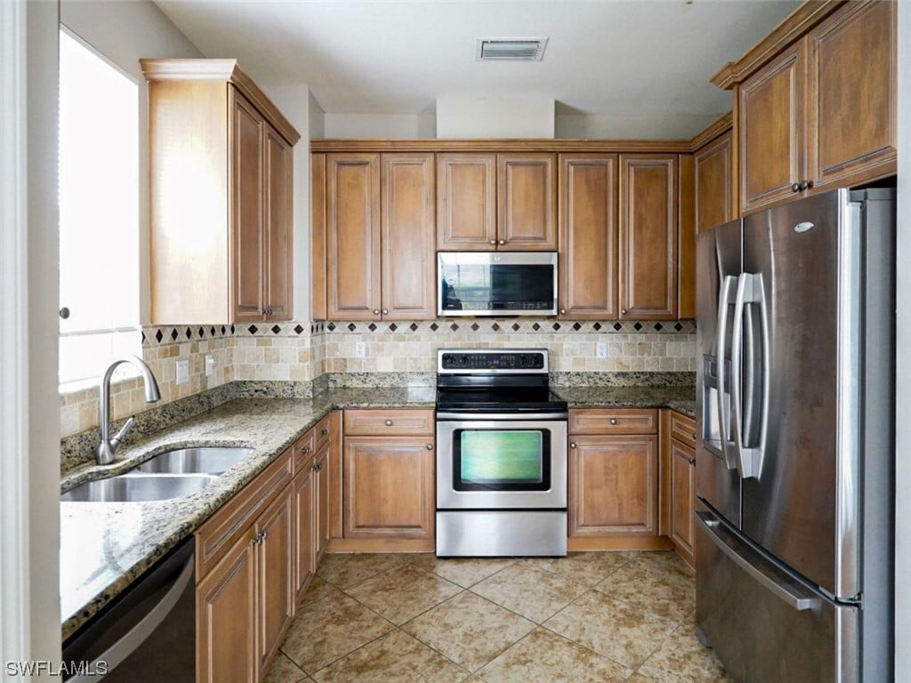 16590 Goldenrod Ln Unit 103, Alva, FL 33920 Condo for Rent in Alva