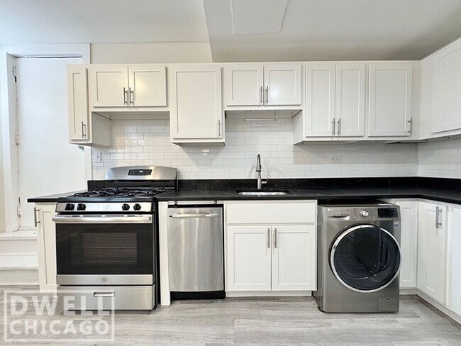 Foto del edificio - 727 W Roscoe St