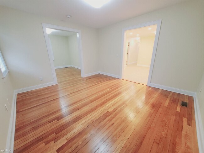 Foto del edificio - 2 br, 1 bath Condo - 15 Bible St Unit 1