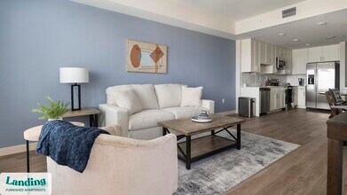 Building Photo - 870 SE 47th Terrace