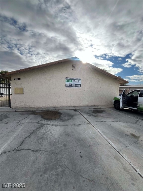 Building Photo - 2500 Bassler St