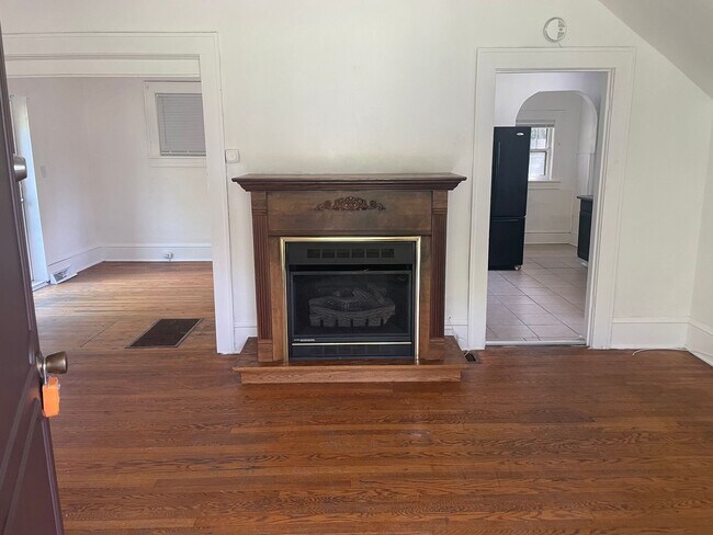 Foto del edificio - 3 bedroom 1 bath house for rent