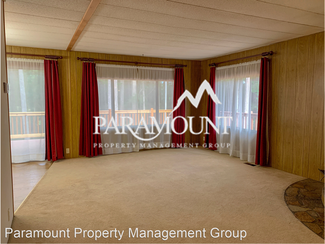 Foto del edificio - 3 br, 3 bath House - 13152 Old Military Rd NE