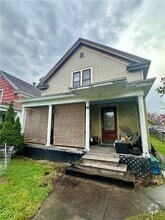 Building Photo - 923 Teall Ave