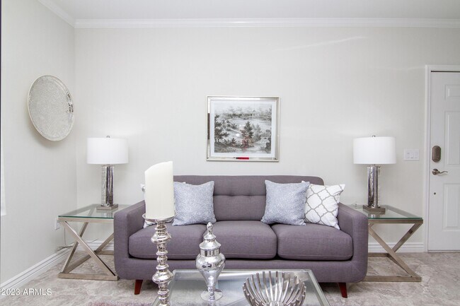 Foto del edificio - 15095 N Thompson Peak Pkwy