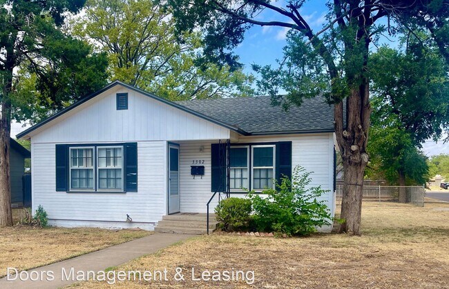 Building Photo - 3 br, 2 bath House - 3302 31st Street