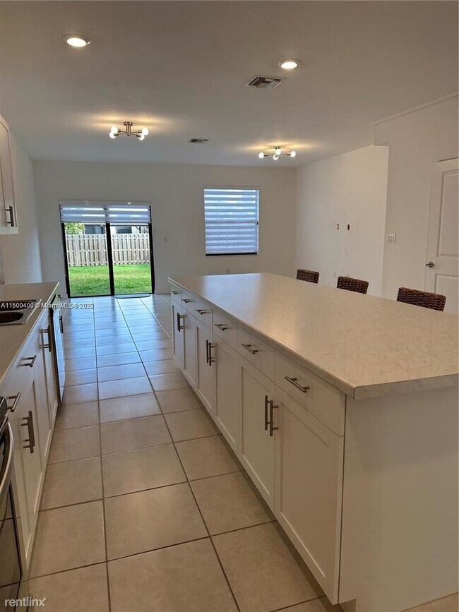 Foto del edificio - 3 br, 2.5 bath House - 25167 SW 108th Ct