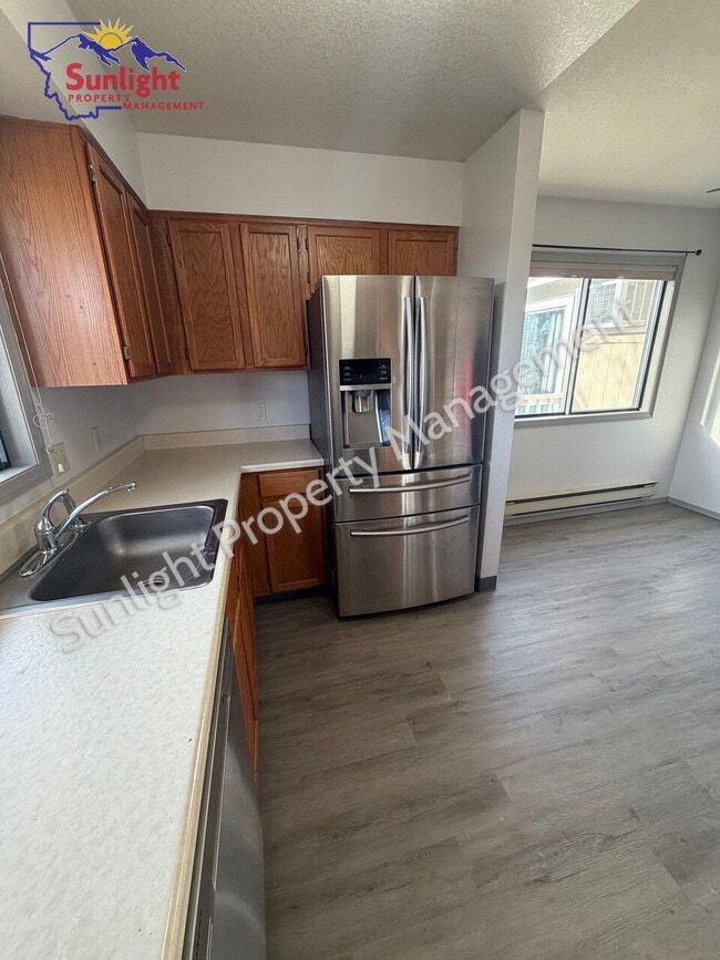Foto del edificio - Updated 2-Bedroom Condo in the Heights – Garage, Balcony & Views