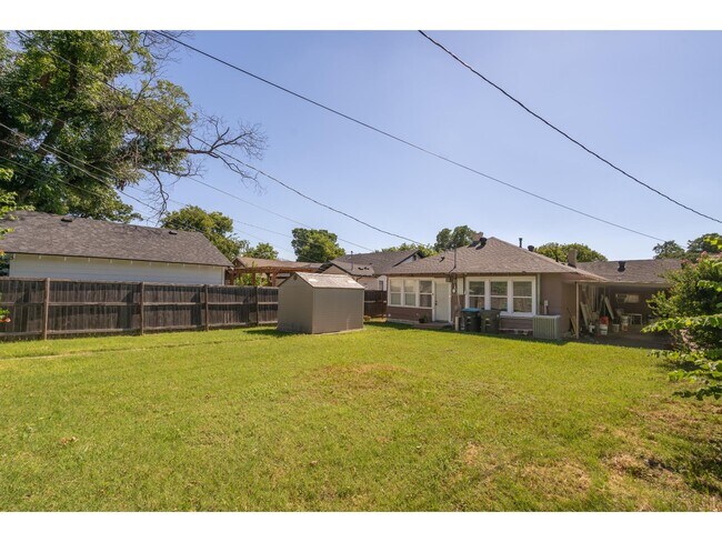 Foto del edificio - 3024 College Ave