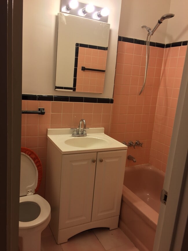 Foto del edificio - 1151 Brighton Beach Ave