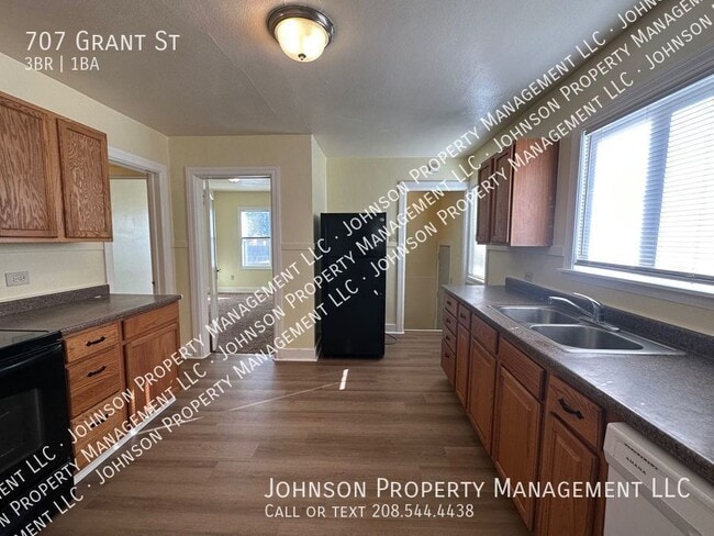 Foto del edificio - 707 Grant St