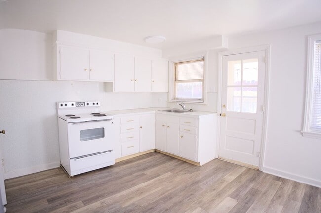 Foto del edificio - Cute & Cozy Interior Rowhome