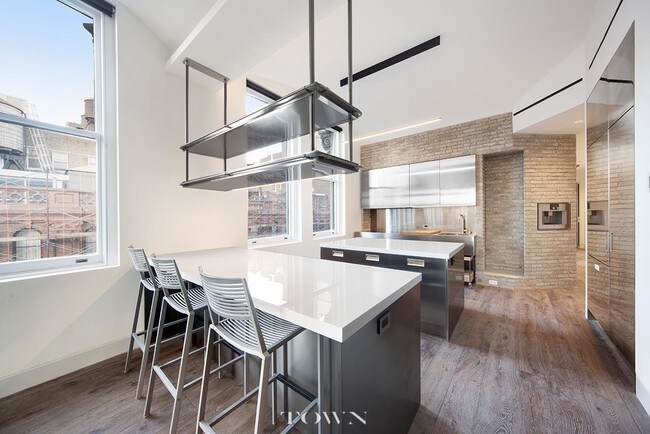 Foto del edificio - 640 Broadway