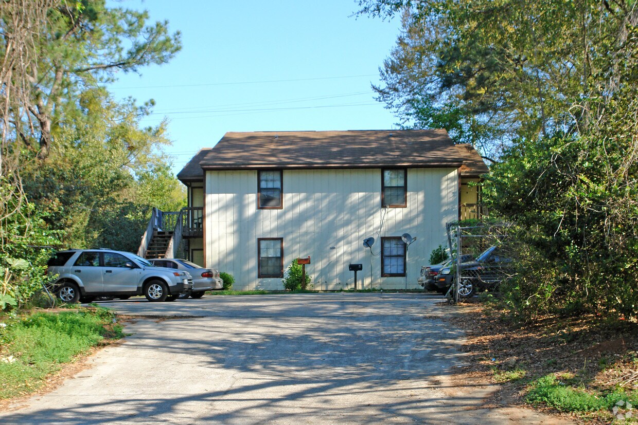 Foto principal - 1324 Charlotte St