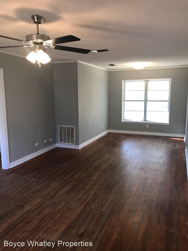Foto del edificio - 3 br, 1 bath House - 2341 N. Akin St.