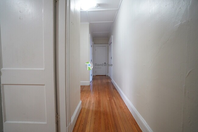 Building Photo - 1179 Boylston St