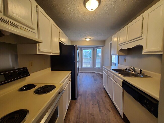 Building Photo - 6233 Withers~Pheasant Ridge
