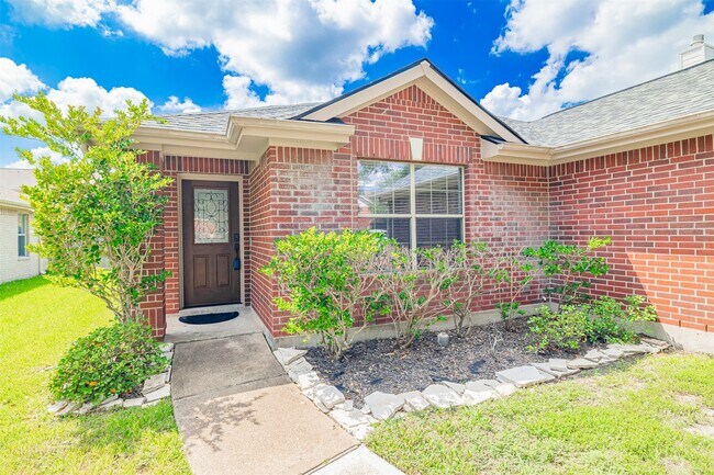 Foto del edificio - 21315 Blissfield Ln