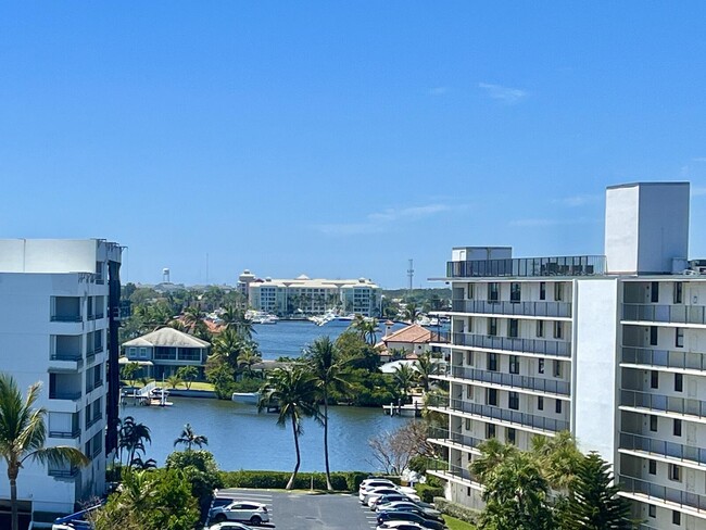 Building Photo - 3546 S Ocean Blvd