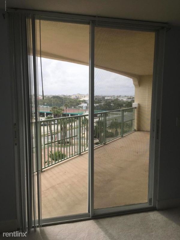Foto del edificio - 420 Harding Ave