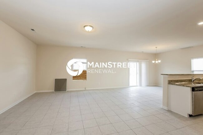 Building Photo - 4 Bedroom Pet-Friendly Home in Charlotte, ...