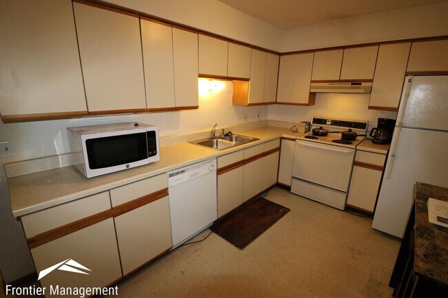 Foto del edificio - 2528 Candlecrest Cir
