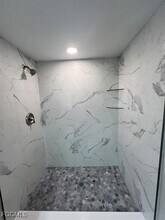 Building Photo - 639 SE 13th Ave