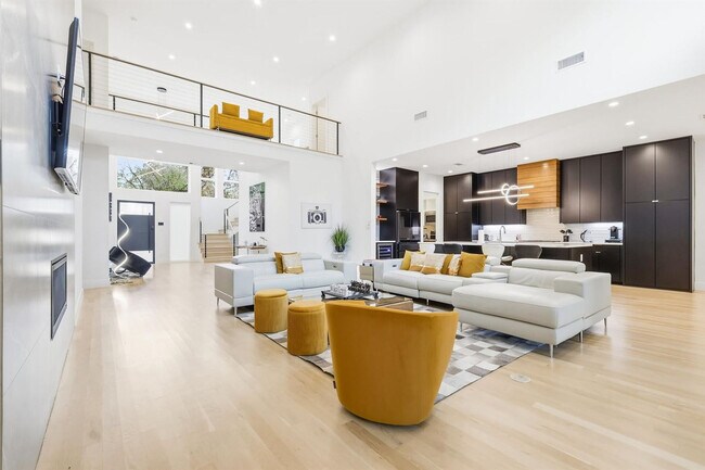 Foto del edificio - 3714 Highgrove Dr