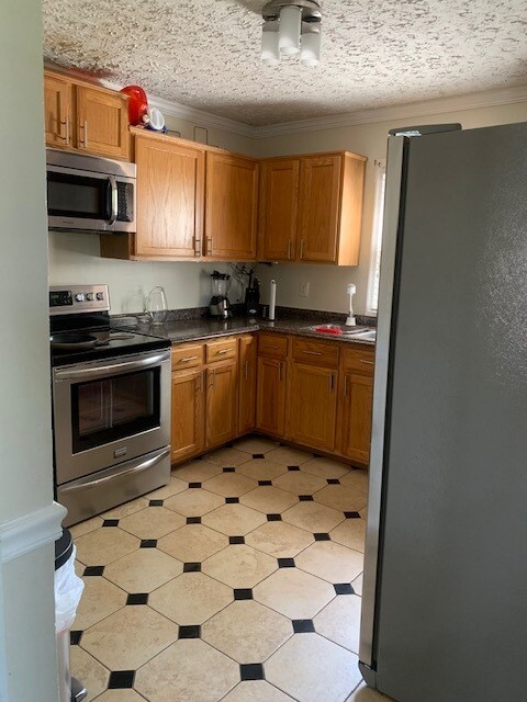 Foto del edificio - 7769 Emerson Rd