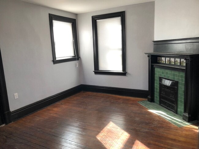 Photo - 3324 Ward St Apartment