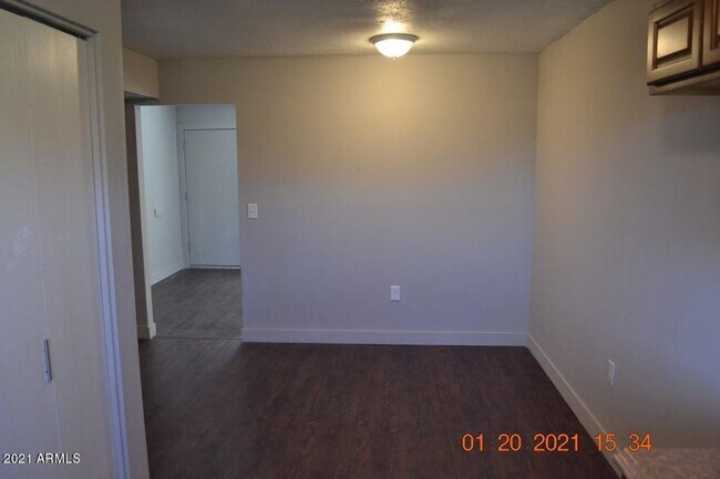 Foto del edificio - Nice 2 bedroom 2 bath apartment in Apache Junction!