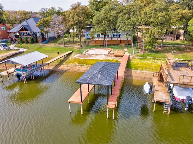 Building Photo - 229 Lake Front Dr