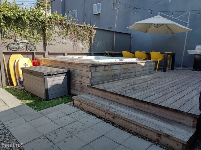 Foto del edificio - 2 br, 2 bath House - 1418 Main St