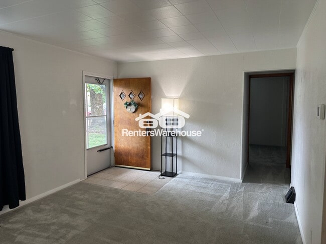 Foto del edificio - 8226 Longpoint Rd