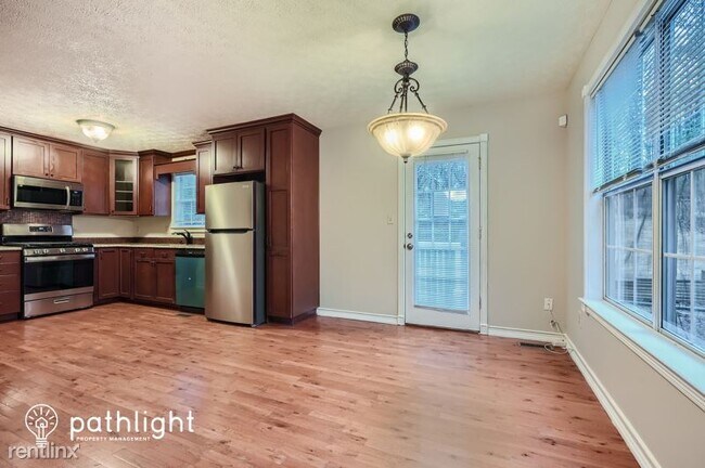 Building Photo - 3 br, 2 bath House - 377 Deering Drive UNIT