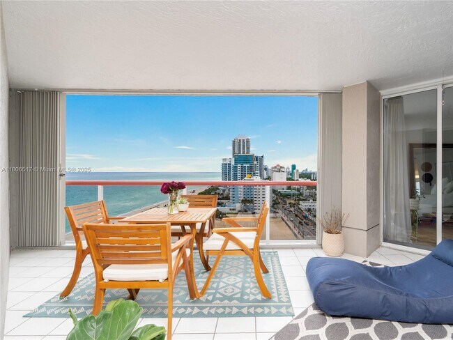 Foto del edificio - 6767 Collins Ave