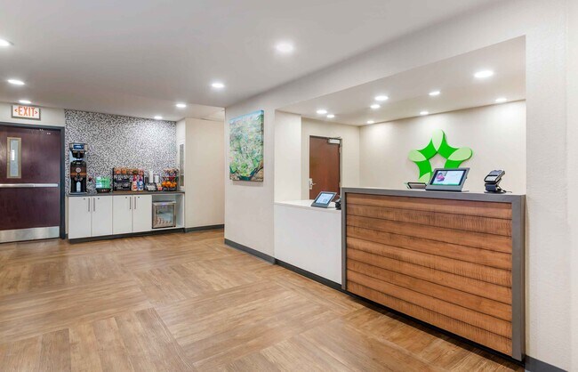 Foto del edificio - Furnished Studio-Ft. Lauderdale - Cruise Port - Airport