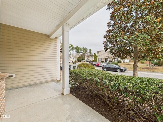 Foto del edificio - 302 Meeting Hall Dr