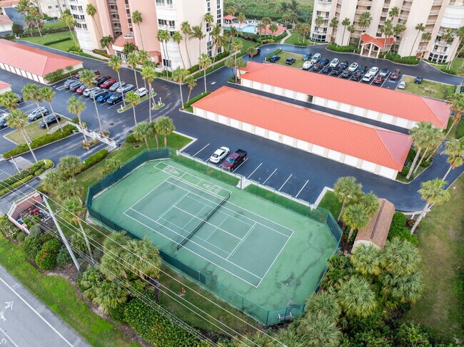 Building Photo - 3920 N Hwy A1A