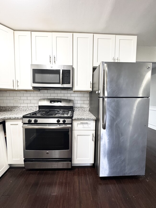 Foto del edificio - 5644 W 105th St