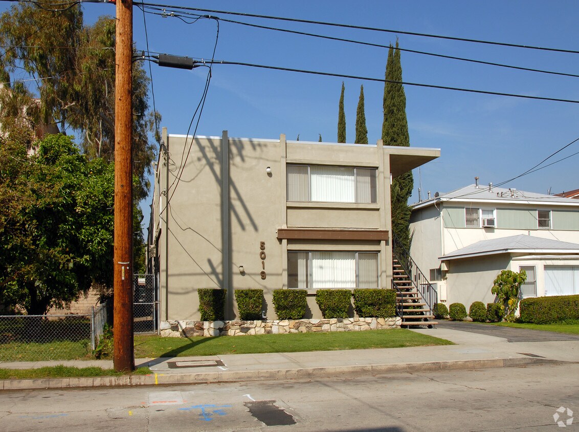 Building Photo - 5019 Klump Ave