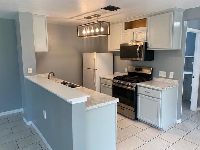 Foto del edificio - 8113 Lalew Cove