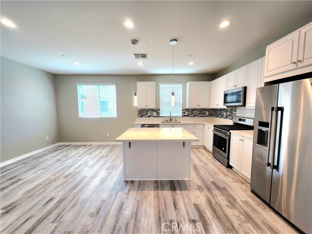 Building Photo - 996 Newberry Ln