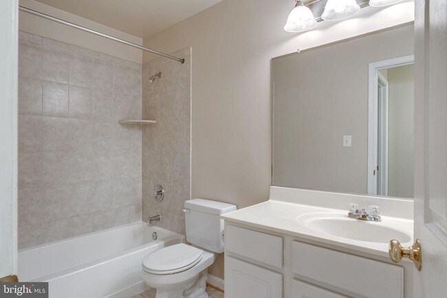 Foto del edificio - 119 Westwick Ct